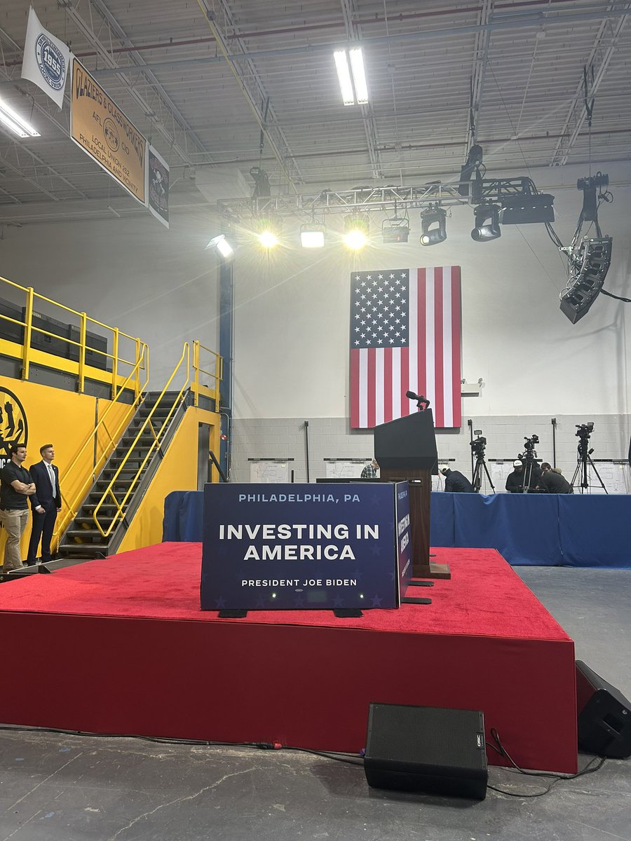 Waiting for @POTUS’ budget address in Philadelphia. I’m so excited to hear about his upcoming investments in clean energy, air & water! 

Investing in climate action means good-paying union jobs! Let’s get it done. 

#investinginamerica