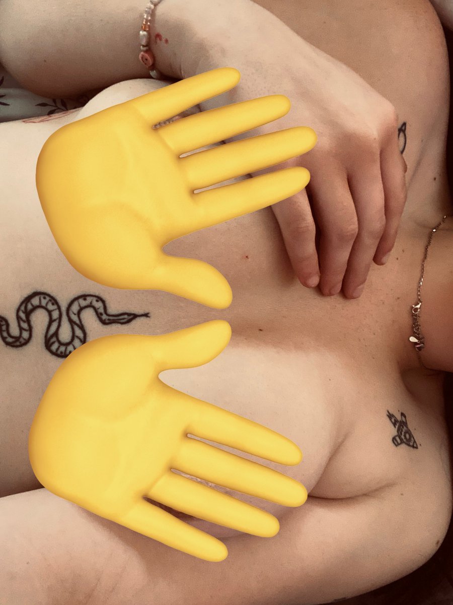 sunflowercx's tweet photo. content anyone??? hmu running cheapppp deals 🤭 #sellingcustom #nsfw_twt #WomensDay #sugarbaby https://t.co/lIGG1YUqab