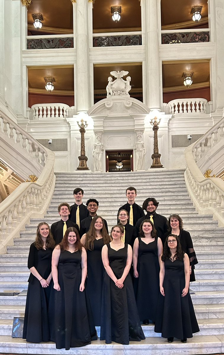 FHS Chorale sings today in the PA State Capitol rotunda in celebration of Music In Our Schools month. Let Freedom Sing 🎶@BASDSUPT @basdjacksilva @BASDMsSage #freedomfamily #basdproud