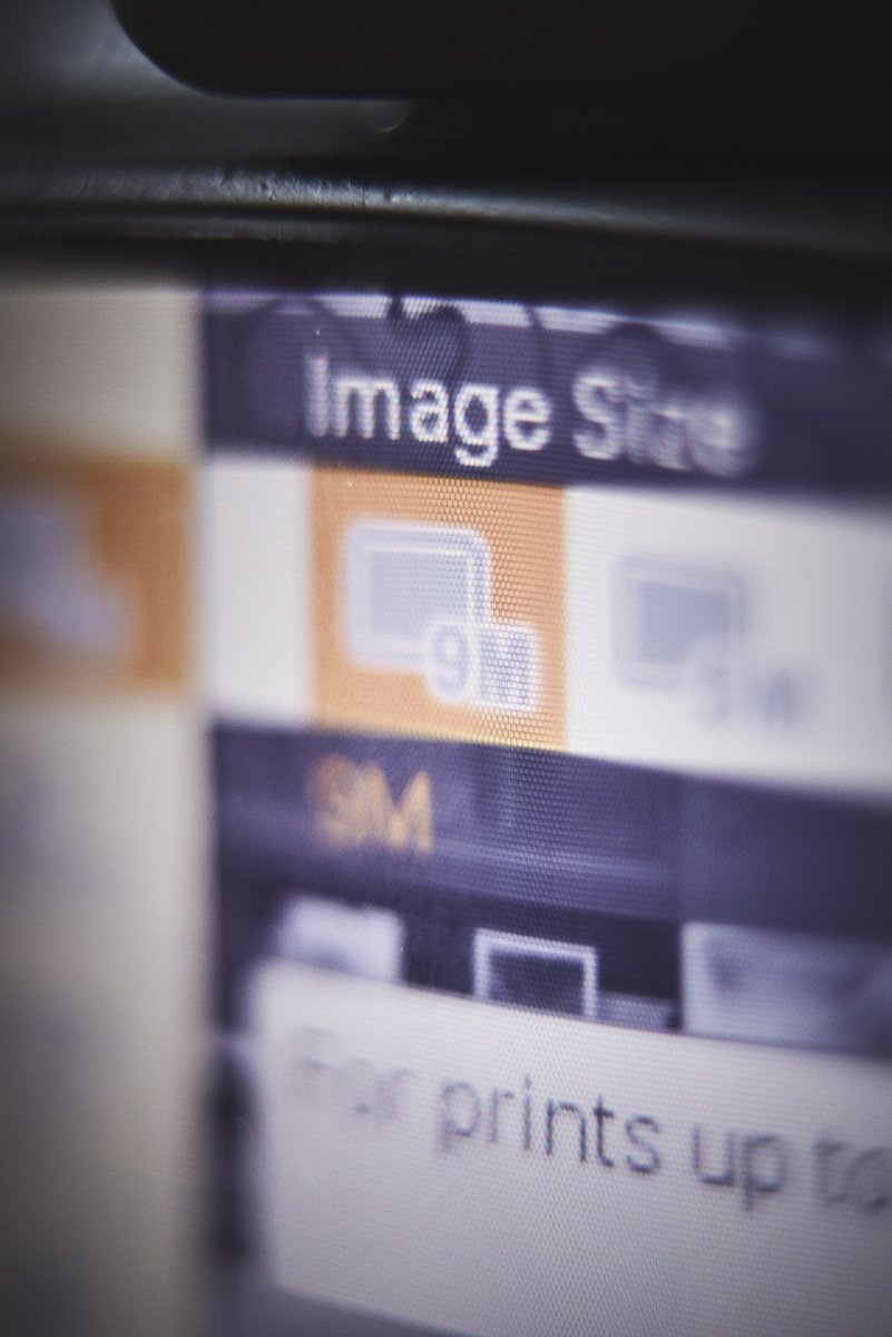 michaschmidt's tweet image. Editing the next YouTube video already … for a Sunday upload (I guess) ✌🏻#CCDSensor #DigiCam