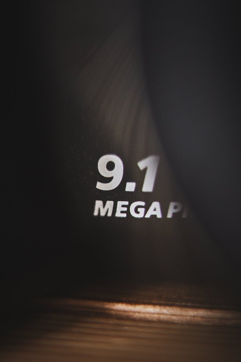 michaschmidt's tweet image. Editing the next YouTube video already … for a Sunday upload (I guess) ✌🏻#CCDSensor #DigiCam