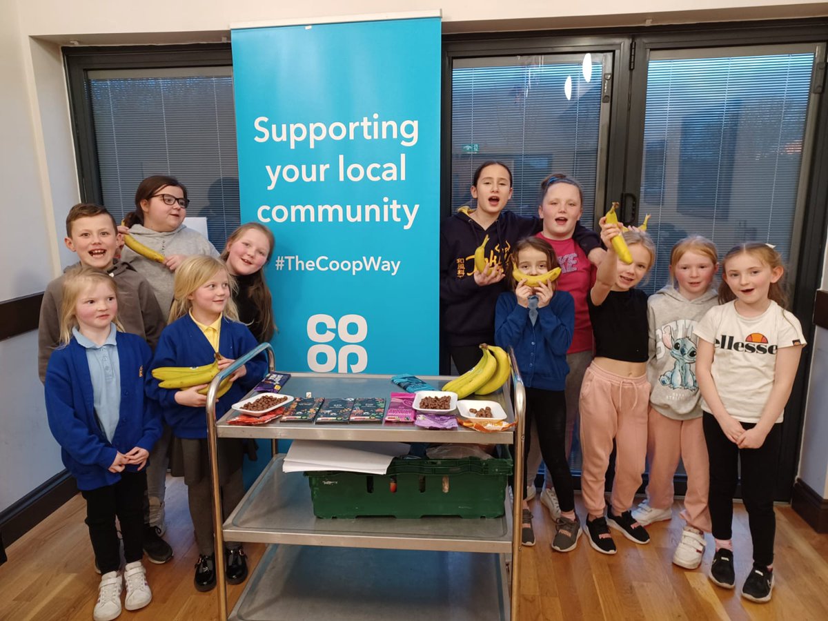 The Hub joined in with the Coop's Fairtrade fortnight celebrations, they both enjoyed playing the fair trade bingo.  The ladies enjoyed wine tasting and chocolate while the children enjoyed the sweets, banana's and chocolate.  Thanks Shotton #Coop for the donation #Fairtrade