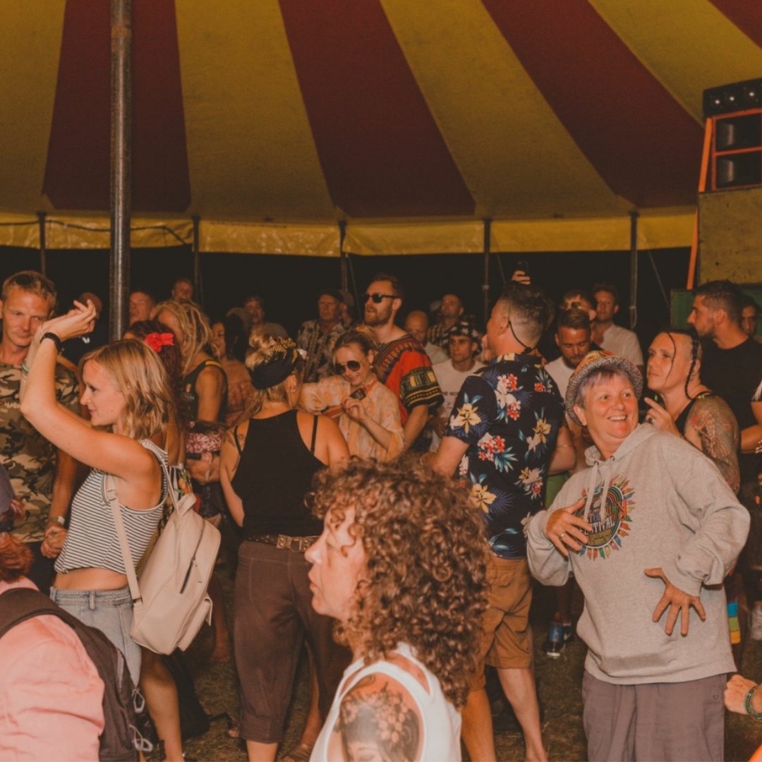 Where else will you get an experience like One Love. A full weekend of pure love, no judgement, happiness and community ✌️
Join us: onelovefestival.co.uk/buy-tickets-no…

#onelovefestival #onelovefestivaluk #onelove #oneworld #love #peace #reggae #musicfestival #rasta #rastafari