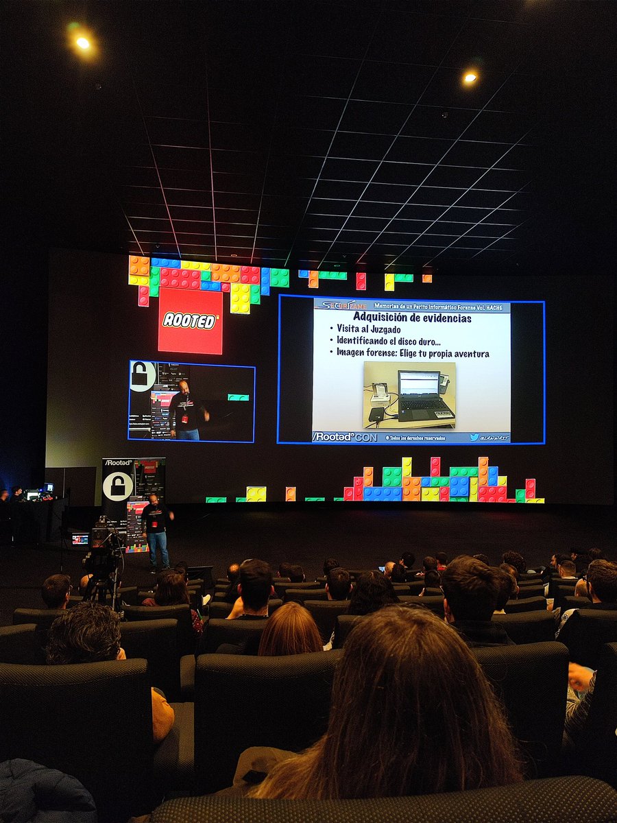 JezerFerreira's tweet image. #RootedCon #LegoEdition @lawwait no decepciona 👏🏾👏🏾👏🏾👏🏾👏🏾👏🏾