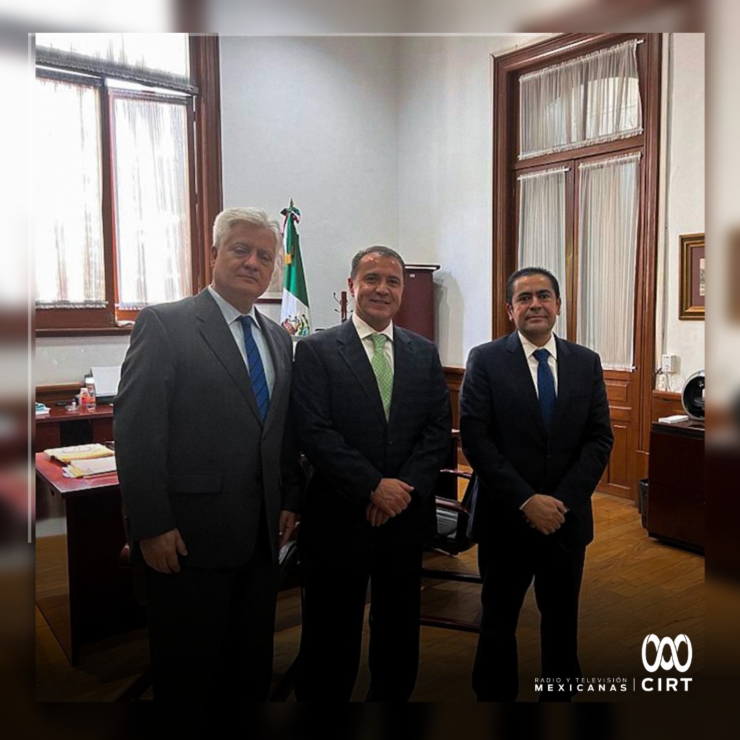 Como órganos reguladores de la Industria, hoy se reunió Javier Juárez del <a href="/IFT_MX/">IFT</a>  y J. Manuel Marroquín de la <a href="/SEGOB_mx/">Gobernación</a>  con el presidente de la #CIRT José Antonio García, para sumar esfuerzos a favor de la Radio y Televisión Mexicanas