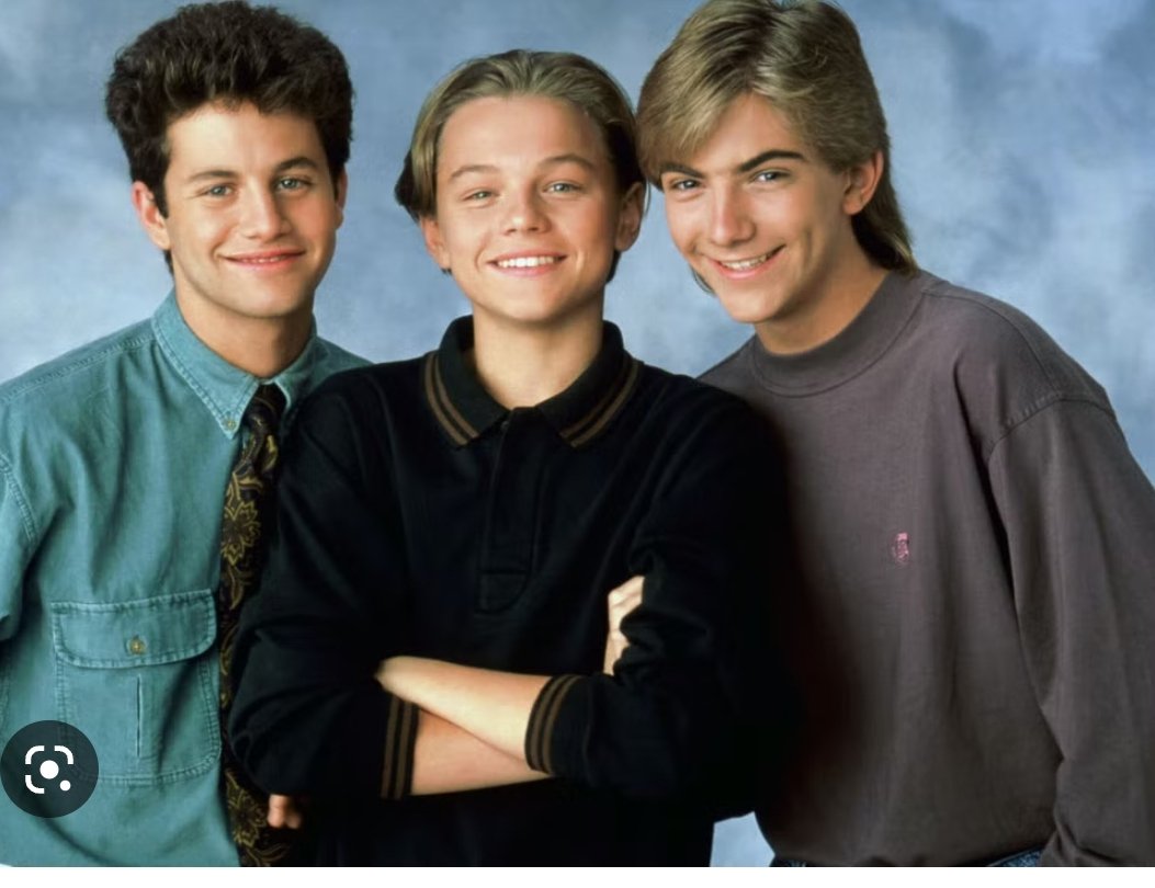 StarDawgs's tweet photo. Looking forward to seeing my Buddy, Jeremy Miller at our @StarDawgs Red Carpet Event! π¬
Jeremy was in the hit show " "Growing Pains", "Punky Brewster" and " Dickie Robert's former ChildStar".
He is amazing and we are excited to see him at the Event:)
#StarDawgsVIP #StarDawgs https://t.co/82qqpSWTnH