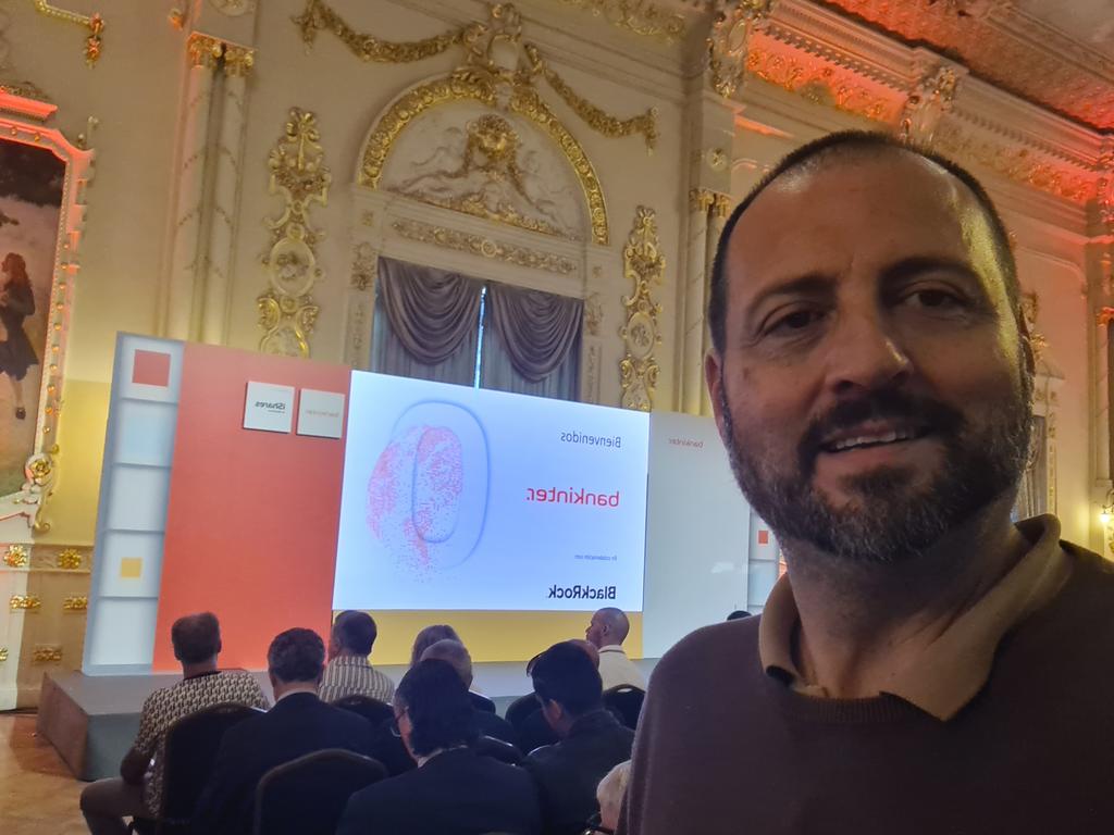 cmrbolsa's tweet image. BlackRock presenta a través de Bankinter sus previsiones 2023
#bankinter #BlackRock #LasPalmasDeGranCanaria