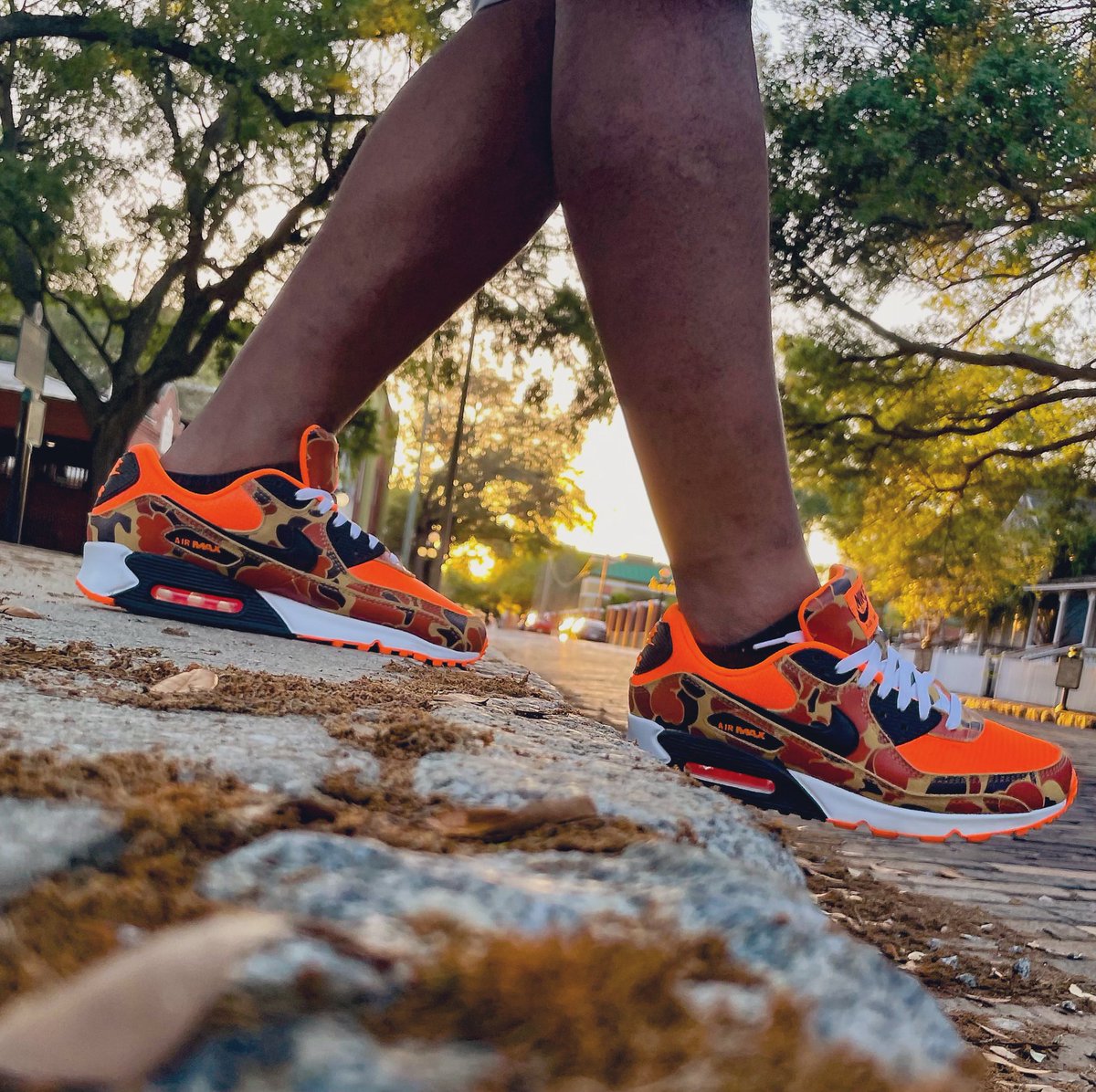 It’s allergy season, pollen falling is no joke…. Taking rustic hues 🟠 to the urban streets. Day #9 of #marchMAXness rockin #AirMax90 orange 🦆 camo.

@hisexcellence79 #airmax #airmaxgang #yoursneakersaredope #snkrsliveheatingup #snkrskickcheck