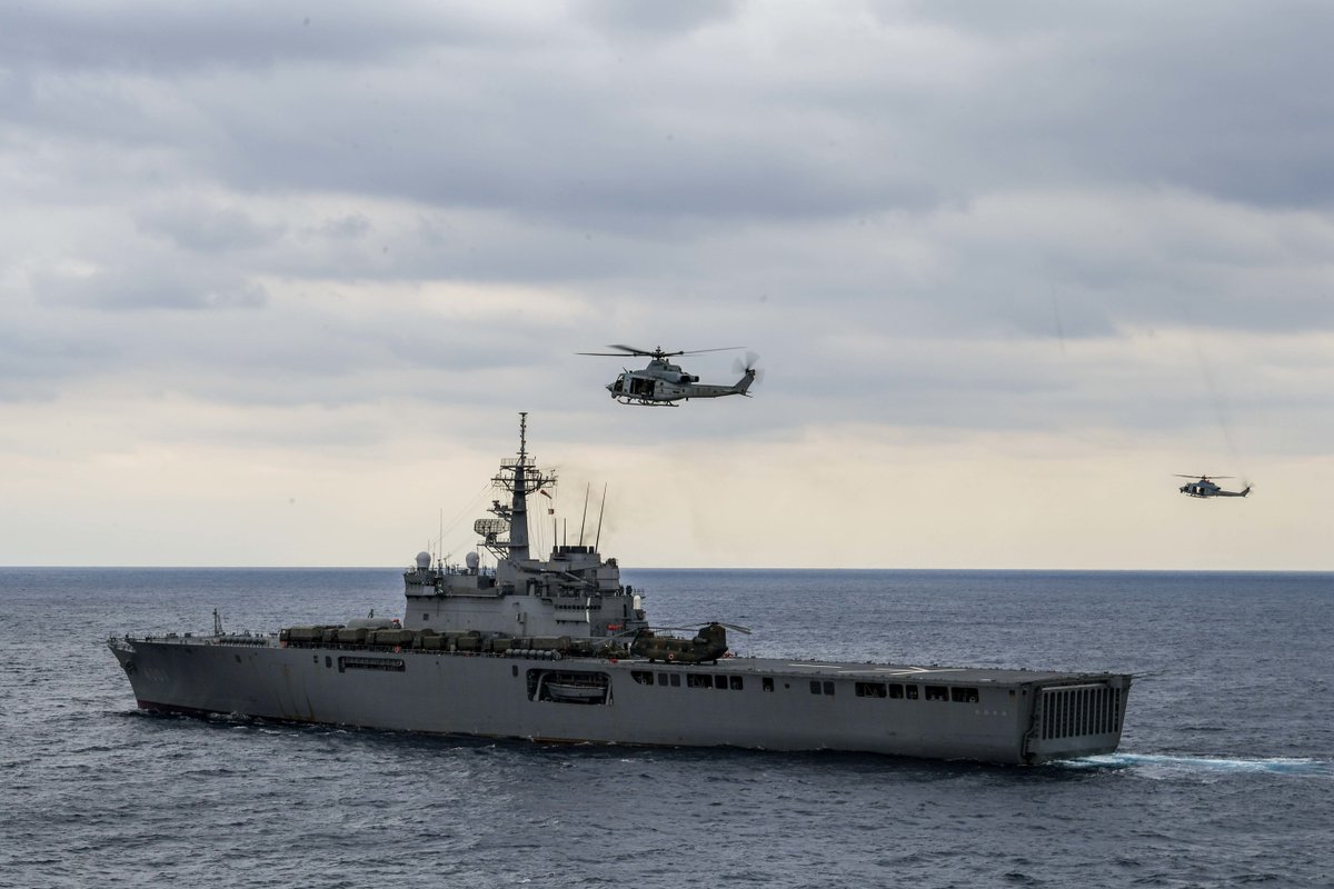 #BlueGreenTeam 🤝 #NavyPartnerships 

⚓ The @31stMeu conducts VBSS exercises with #USSGreenBay & 🇯🇵 JS Osumi (LST-4001) during Iron Fist 23 in the Pacific Ocean. 

Iron Fist 23 increases interoperability & partnership between the @USMC, #USNavy, @JMSDF_PAO & @Japan_GSDF.