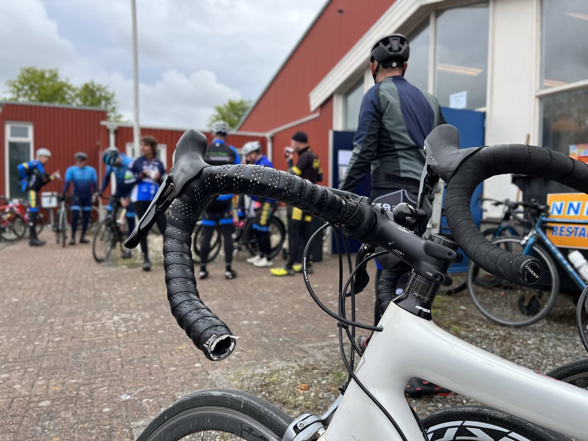 WWierdentocht's tweet photo. 🚴‍♀️ 🚴‍♂️🚴6 𝙢𝙚𝙞 𝙞𝙨 𝙝𝙚𝙩 𝙬𝙚𝙚𝙧 𝙯𝙤𝙫𝙚𝙧 

Zaterdag 6 mei is de 35e editie van de Winsumer Wierdentocht. Vanuit hartje Winsum, het mooiste dorp van Nederland, genieten van Middag-Humsterland en het Hogeland. Schrijf je vast in➡️ https://t.co/xAexJC4DNB 

#WWT2023 https://t.co/ZonFrAquYR
