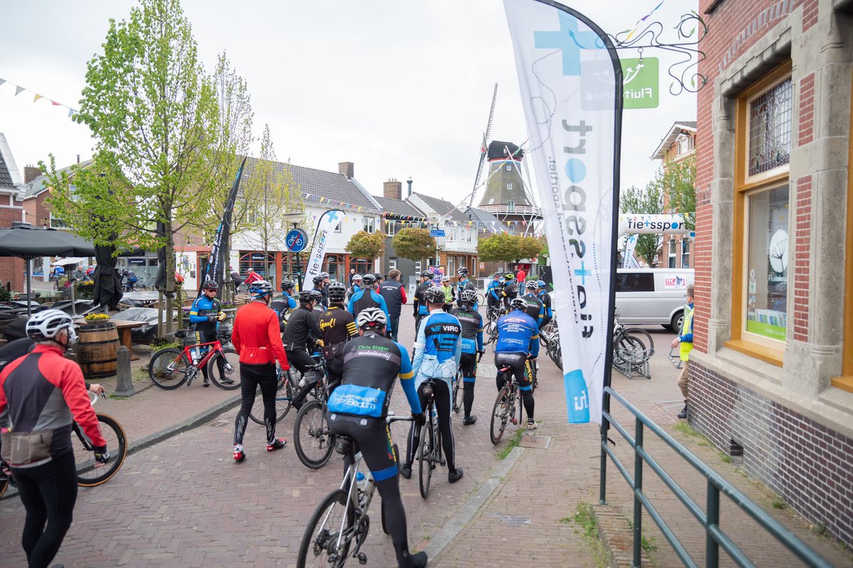 WWierdentocht's tweet photo. 🚴‍♀️ 🚴‍♂️🚴6 𝙢𝙚𝙞 𝙞𝙨 𝙝𝙚𝙩 𝙬𝙚𝙚𝙧 𝙯𝙤𝙫𝙚𝙧 

Zaterdag 6 mei is de 35e editie van de Winsumer Wierdentocht. Vanuit hartje Winsum, het mooiste dorp van Nederland, genieten van Middag-Humsterland en het Hogeland. Schrijf je vast in➡️ https://t.co/xAexJC4DNB 

#WWT2023 https://t.co/ZonFrAquYR
