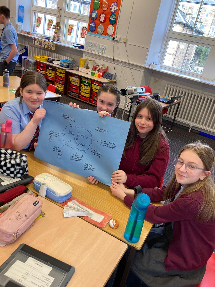 StCharlesGla's tweet photo. As part of #RightsRespectingWeek Primary 7 talked about #Article15 and why it is important to have the right to have friends and be part of a group. A key topic as they start to think about their transition to High School #RightsRespectingStCharles #Friendship https://t.co/VvLLuyoOtP