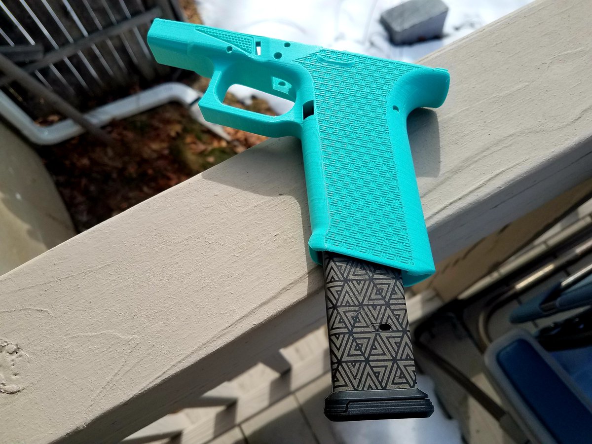 rightsofrefusal's tweet photo. @TacticalxR @YZY_Prints @KTacticalWeebs 15 degrees... I wasn't a fan tbh.
That's why I'm still #RAILSDOWN fam. https://t.co/DMM4a7n0nA
