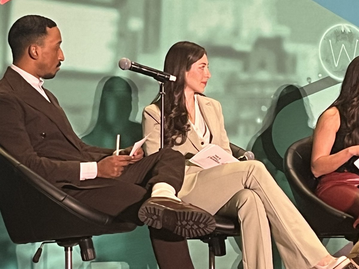 ElizabethHames's tweet photo. That feeling when your client takes the stage at @PodcastMovement #Evolutions! I’m really proud to be part of the @amazon This Is Small Business podcast team in large part because of the work Andrea Marquez and team put into using their platform to uplift diverse voices. https://t.co/tlIEECT3f6