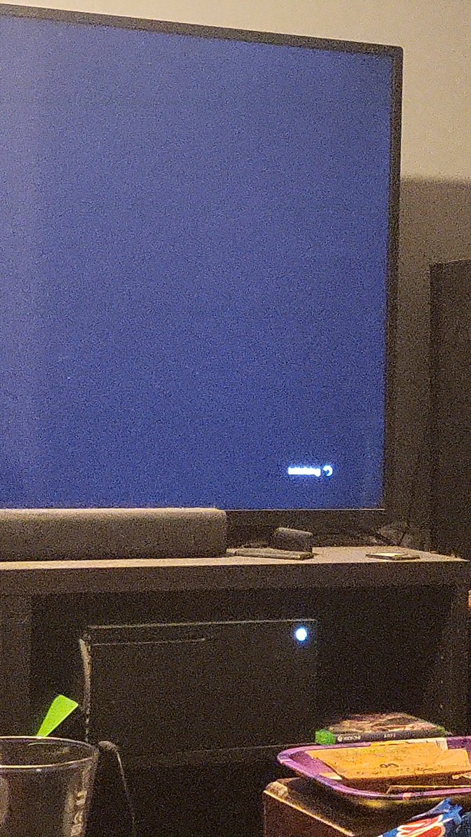 rdeans974's tweet photo. @RockstarGames Why oh why am i stuck on a loading screen for sooo long come on @RockstarGames. If its not red dead online its gta v online. Both on xbox one and ps5 https://t.co/LfcVYpRGyE
