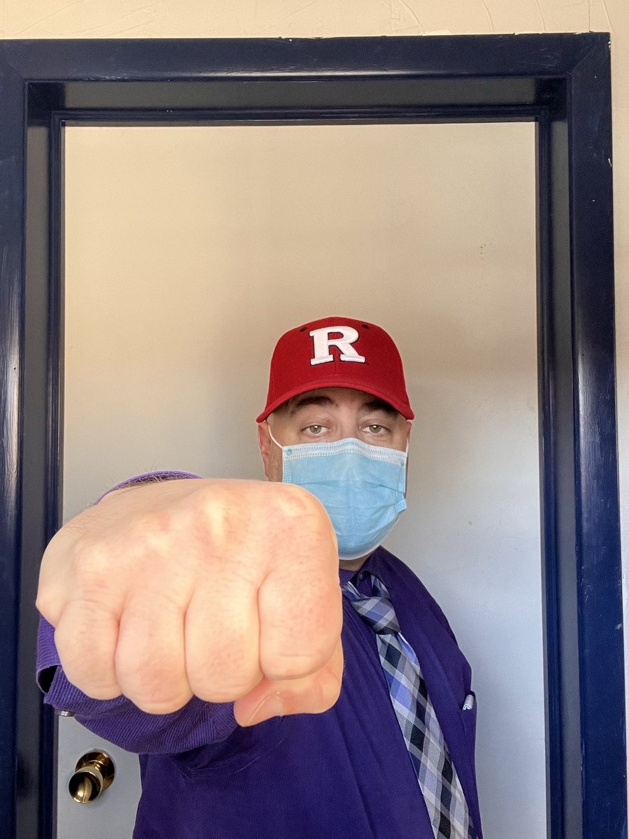 Muzixndmd's tweet photo. #RUvsMICH #B1GMBBall #B1G 
#B1GTournament #RBasketball #Rutgers #ScarletKnights 
Rutgers Wins!!!!!! There’ll be basketball tomorrow!!!!! https://t.co/bBHBjeCLSg
