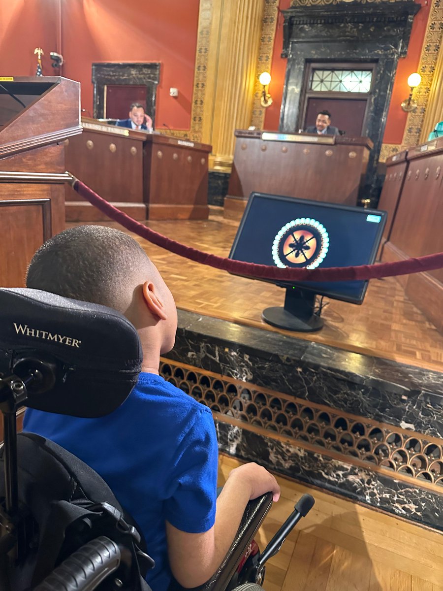 nationwidekids's tweet photo. Thank you to Councilwoman @sdfavor &amp; @ColumbusCouncil for declaring March #KidneyDiseaseAwarenessMonth! The Council invited Jai’dyn &amp; Jaylyn Cantrell to share their experience &amp; @NCHKidneyCenter members, Dr. John Spencer, Dr. Anne Dawson &amp; Dr. Ray Bignall were there in support! https://t.co/DkxvWOnzK5