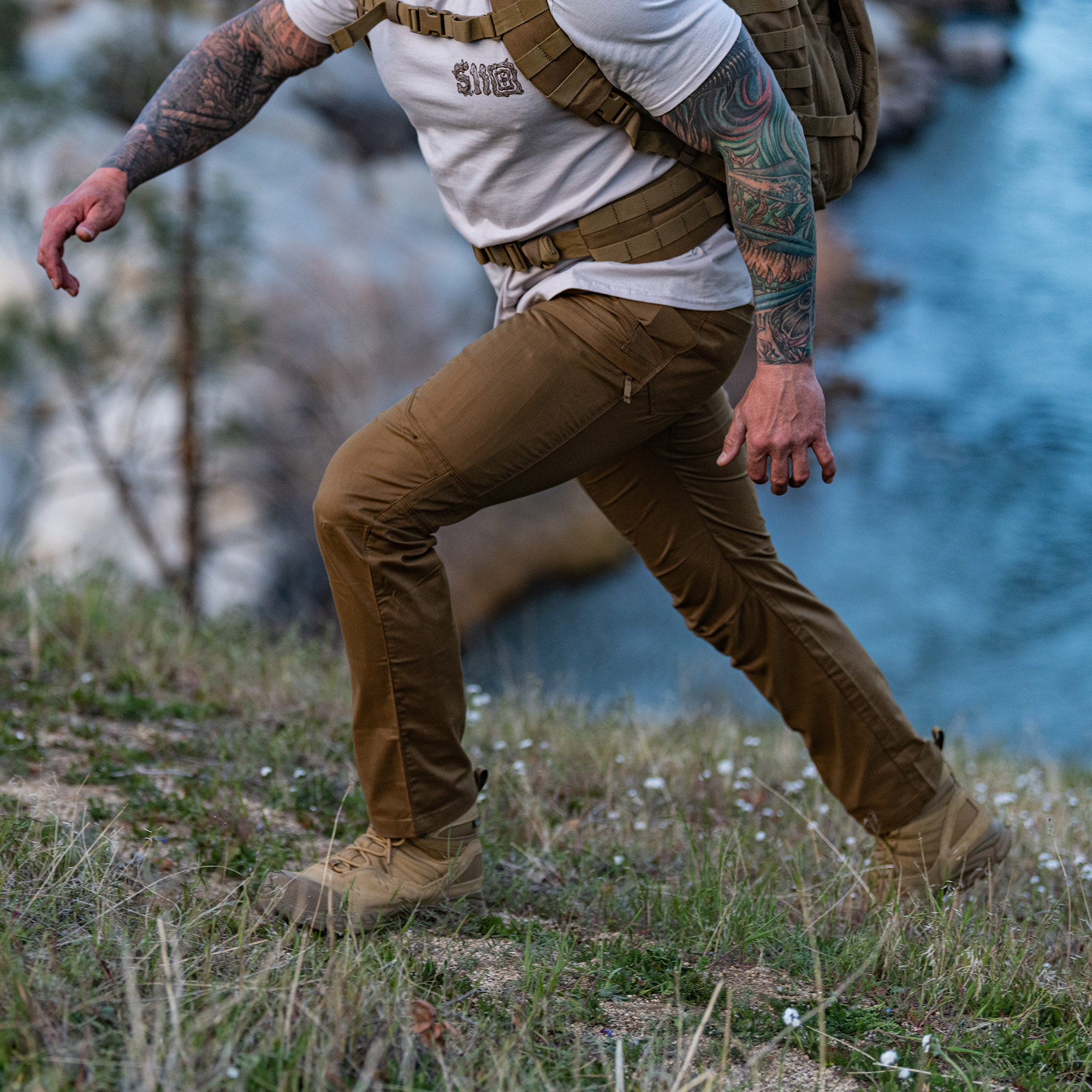 5.11 Tactical on X: Among our most popular styles, the Ridge Pant has the  durability, stretch, and capacity of the Apex, but in a modern straight  fit. With low-profile cargo pockets, the