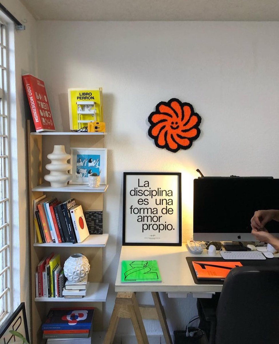 type01_'s tweet photo. Love spotting TYPEONE Magazine in creative spaces 🤓 

Thanks @saul_osuna_ ⭐️ 

Does our magazine hold a place in your workspace? Snap a picture and tag us in for a re-share. 

https://t.co/LCrmr7o7Na

#type01 #typeonemag #creativespaces #creativeworkspaces #design #graphicdesign https://t.co/J6vklEQmG6
