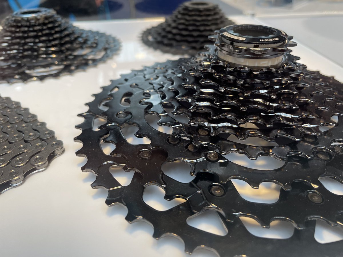 FutureBikes_'s tweet photo. Lucky enough to get up close and personal with the new @ShimanoMTB Cues group-sets today, at the Madison Ice Bike trade show 🚴 Highly durable and super smooth shifting here we come! 🚴 https://t.co/8zGIMJ1vGY