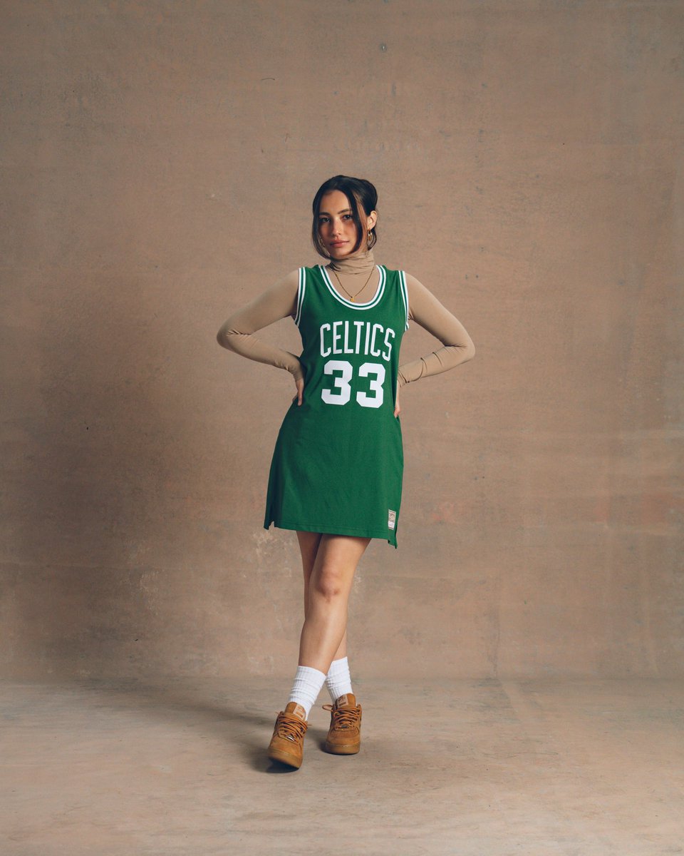 K E I S H on X: Today Mitchell and Ness rereleased the jersey dress which  was popularized in the 2000s by Black and Brown women, and largely Black  American women who