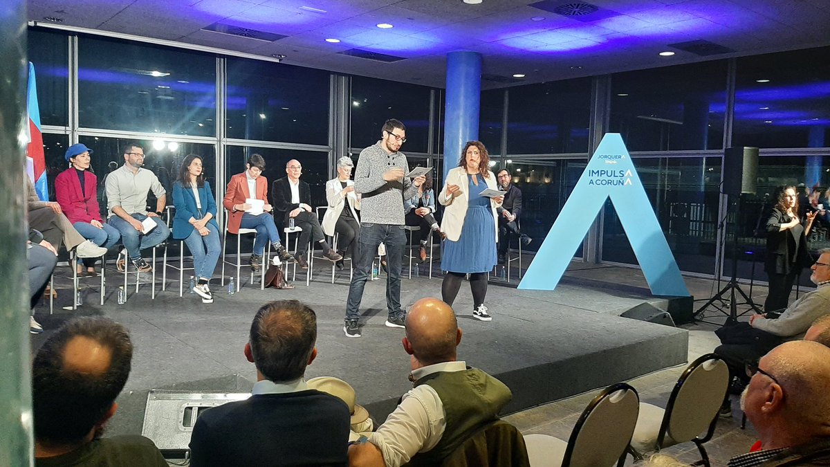 Ateigadísimo o Palexco! Comeza o acto co humor a cargo de <a href="/Irenemedinb/">Irene Medín</a> e Charly Char #Jorquera2023 #ImpulsACoruña.