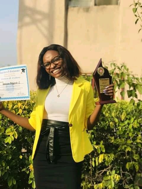 Ndy_techqueen's tweet photo. I'm a woman in tech.
The journey has been amazing.
Being an industrial Biochemist and a web developer has been the best decision I've taken.
#TheRoothub
#wearetheroothub
#womenintech
#InternationalWomensDay https://t.co/r8NKvTreNh