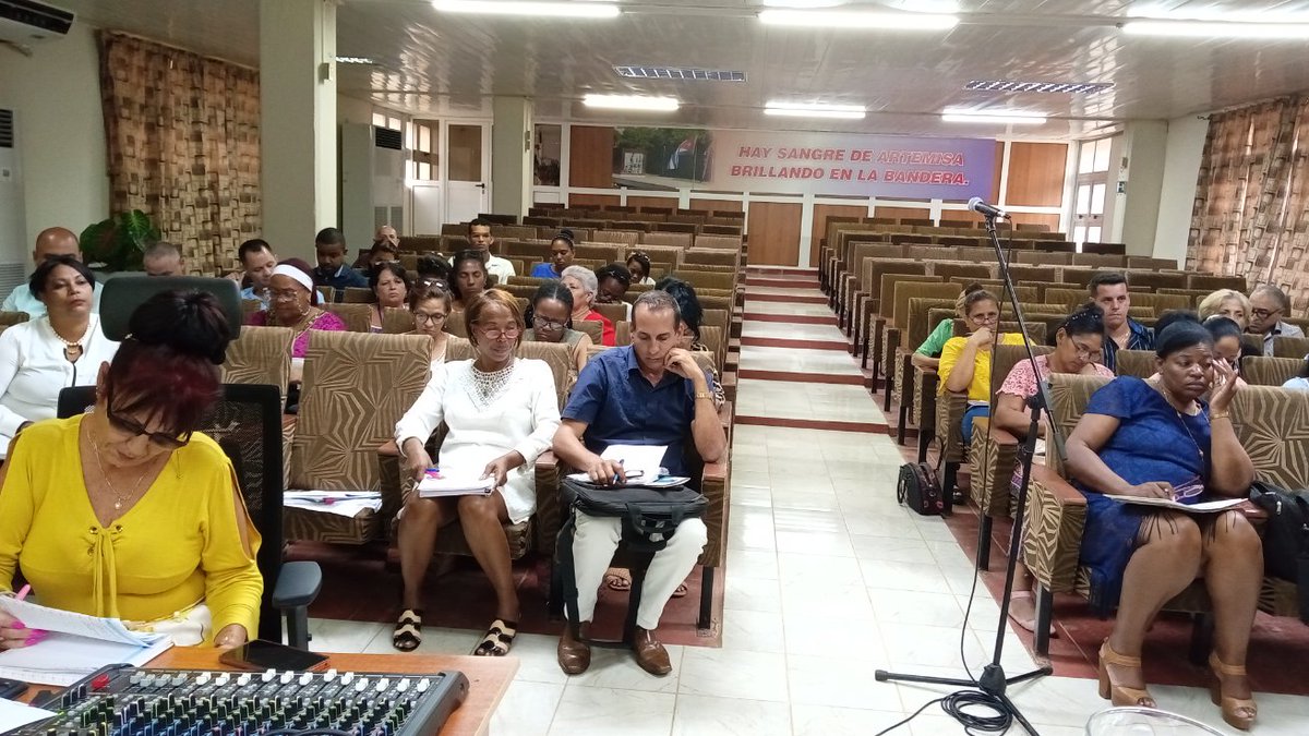 Buenas tardes, es valioso constatar a partir de los análisis, los principales procesos a priorizar en el balance de la Educación en Artemisa, #MejorEsPosible . Cuando todo lo que hagamos conduzca a la calidad. #CubaMined <a href="/elsa_ena/">Ena Elsa Velázquez Cobiella</a> <a href="/JLBrocheLorenzo/">Jorge Luis Broche Lorenzo</a> @JorgeLuisPerd20