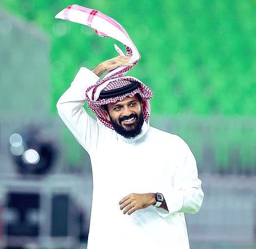 alaa_saeed88's tweet photo. رئيس نادي #الاتحاد ( انمار الحائلي ) قائلاً 

اعتذر على جماهير #الاتحاد على رفع الأسعار .. والهدف لم يكون " مالي " بل هو كنترول لهذه المباراة وشاهدته كيف بأن هذه المباراة الأكثر حضور جماهيري 

#الاتحاد_النصر https://t.co/vY7FHWPVz5