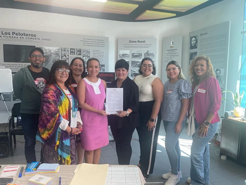 Nos honra apoyar nuevamente a CASA JUANA COLÓN Apoyo y Orientación a la Mujer Inc., a través de una subvención al Protecto TERE para ofrecer servicios legales gratuitos a mujeres víctimas y sobrevivientes de violencia de género en el municipio de Comerío y pueblos limítrofes.