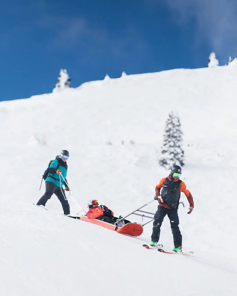 On International Women's Day, I swallowed some fear and joined a group of kickass chicks on skis (the fat ones), pushing comfort zones from the early gondola to the end-of-day sweep.

By pure coincidence, the Kicking Horse Mountain Resort Ski Patrol host… instagr.am/p/CplF4eFvoZ_/
