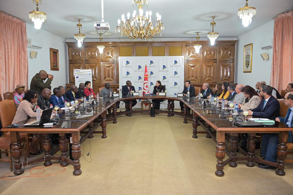 fredbujitu's tweet photo. #RDC Depuis ce 08 mars 2023, Son Excellence @GuyLoando_  , Ministre d'Etat en Charge de l'Aménagement du Territoire, séjourne en Tunisie pour un échange d'expérience avec la Ministre tunisienne des Équipements et Habitat. https://t.co/eNOV3Ke2YA