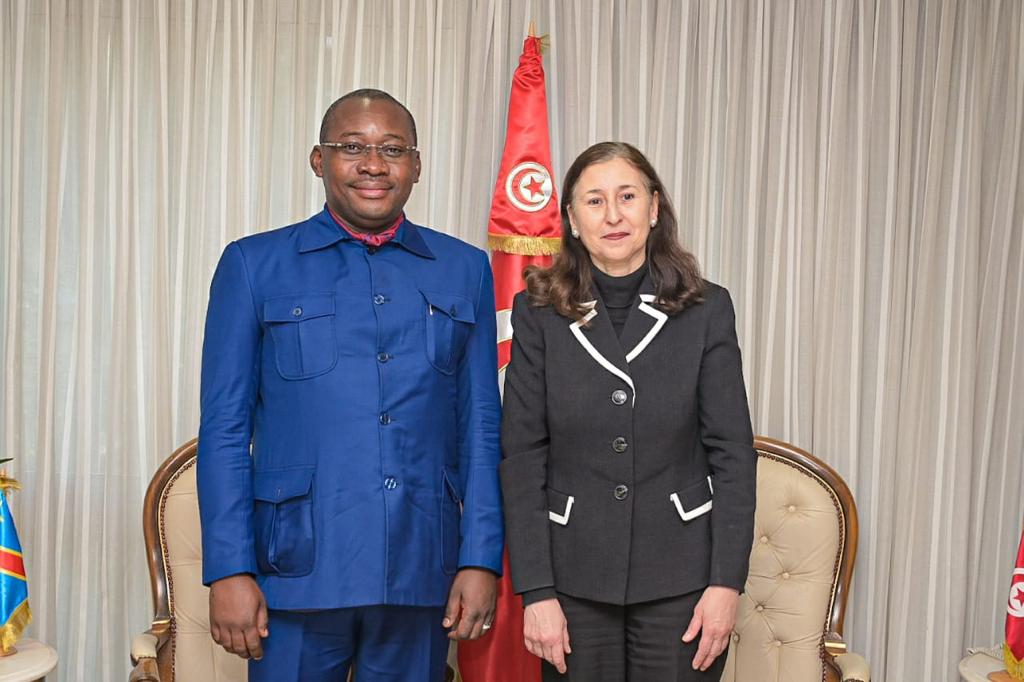 fredbujitu's tweet photo. #RDC Depuis ce 08 mars 2023, Son Excellence @GuyLoando_  , Ministre d'Etat en Charge de l'Aménagement du Territoire, séjourne en Tunisie pour un échange d'expérience avec la Ministre tunisienne des Équipements et Habitat. https://t.co/eNOV3Ke2YA