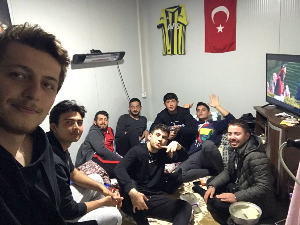 Her Zaman Her Yerde FENERBAHÇE 
📍Kahramanmaraş Türkoğlu Konteyner'da biz Hazırız.
Sevilla - Fenerbahçe
#FenerinMaçıVar
#FBmaçıTV8de