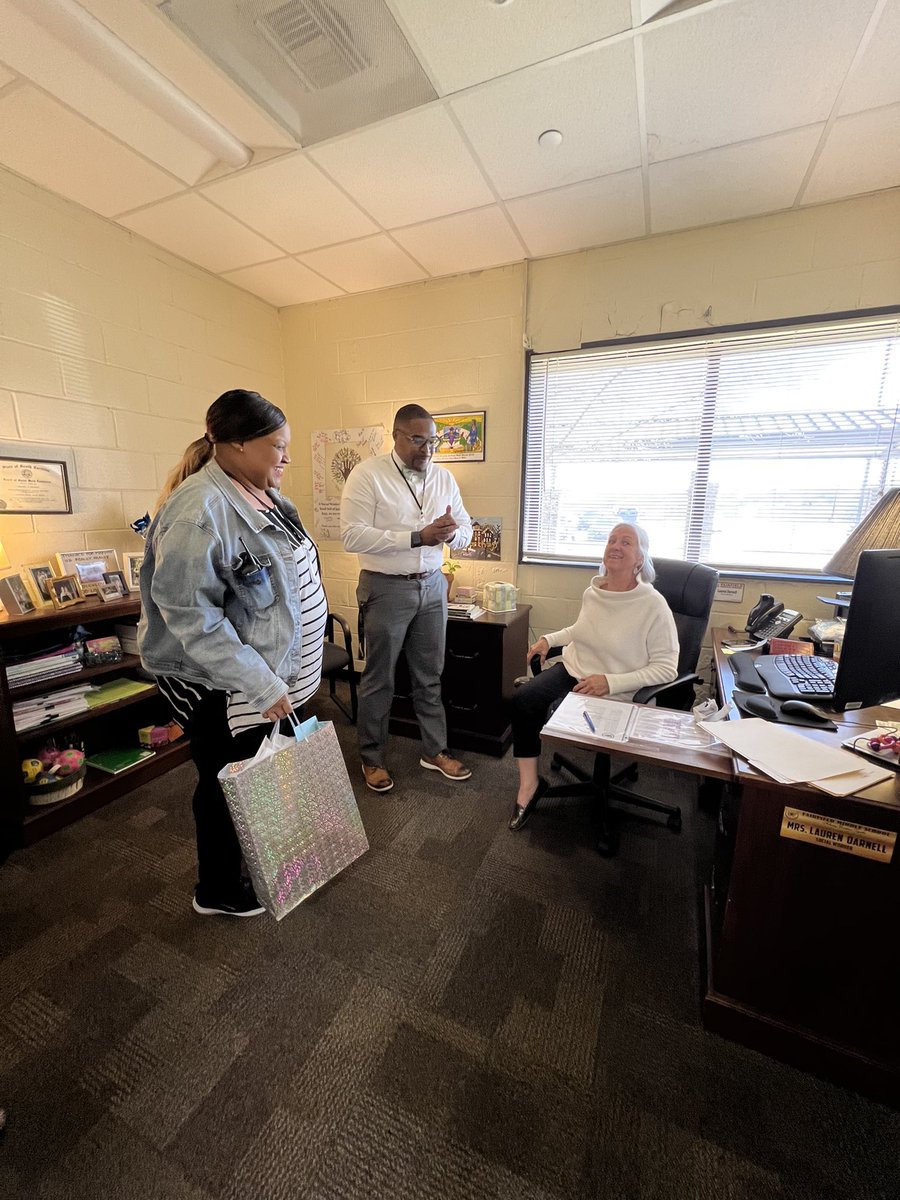 Fairfield Middle School tweet media