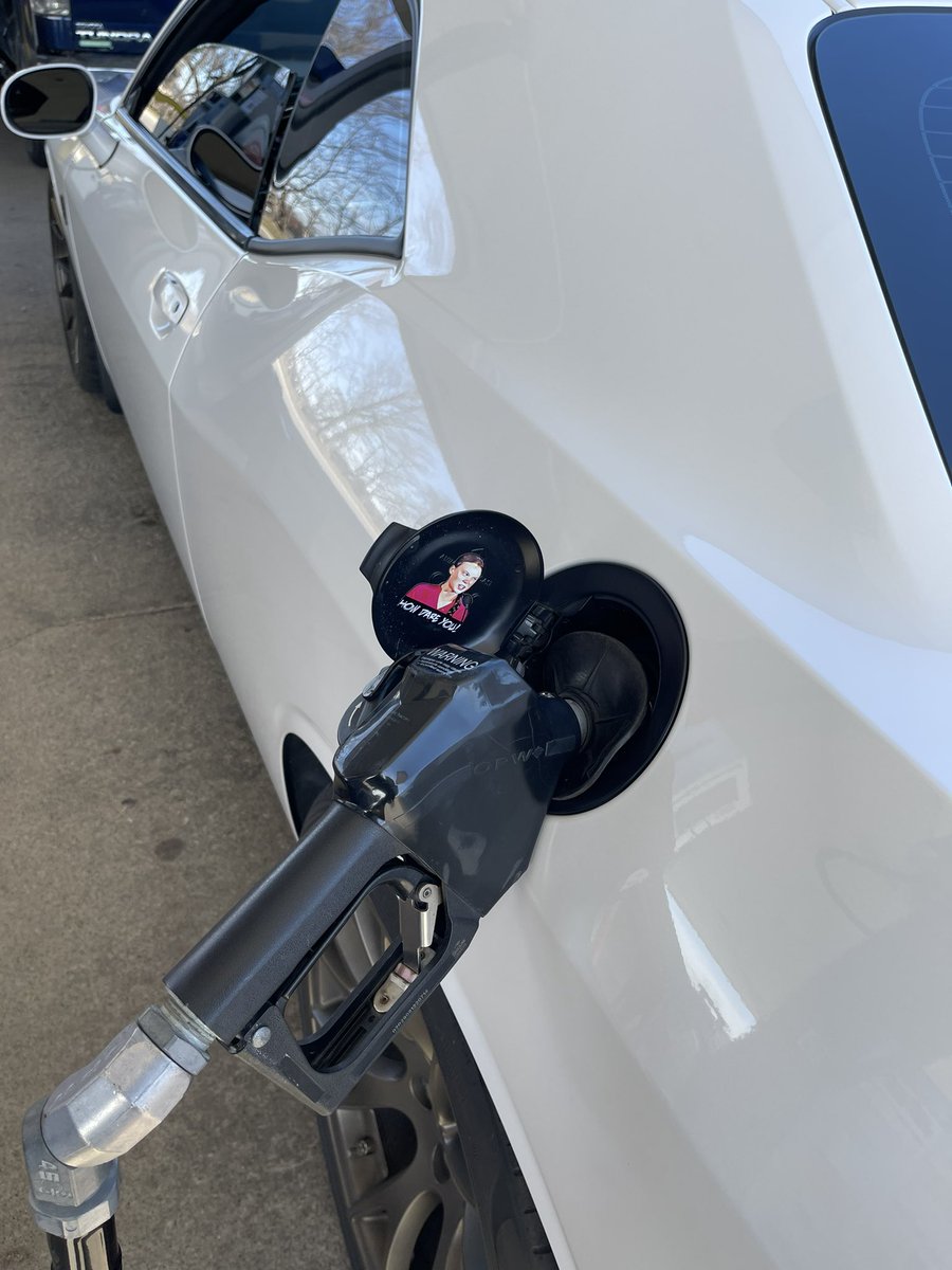 jgoose514's tweet photo. Stay thirsty my friend. #hellcat #93octane #Dodge 3.65/gallon https://t.co/0P3VssWiOv