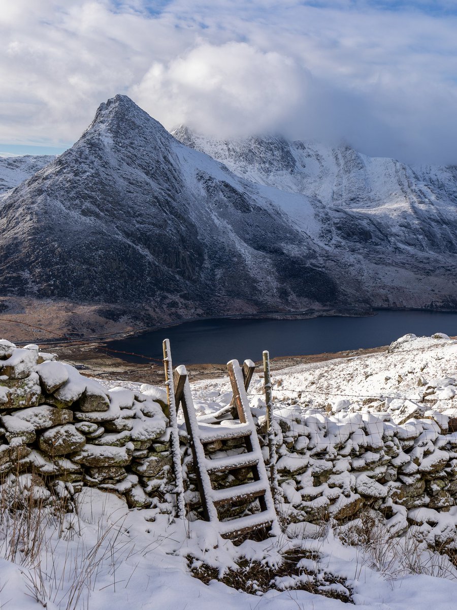 Thought I'd done well to get a snow picture on Tuesday not realising snowmageddon was on its way...
#WALES
#snowdonia
#NorthWales
#visitwales
#ogwenvalley
#tryfan
#snow
#Landscape 
#landscapephotography 
@visitwales
@visitsnowdonia
@NTWales