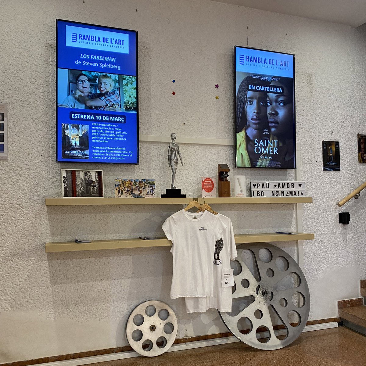 Una estona de desconexió en solitari al @Rambladelart 🎥

Cambrilenques i gent del Baix Camp hem d’anar més al cinema de #Cambrils no ho podem deixar perdre!