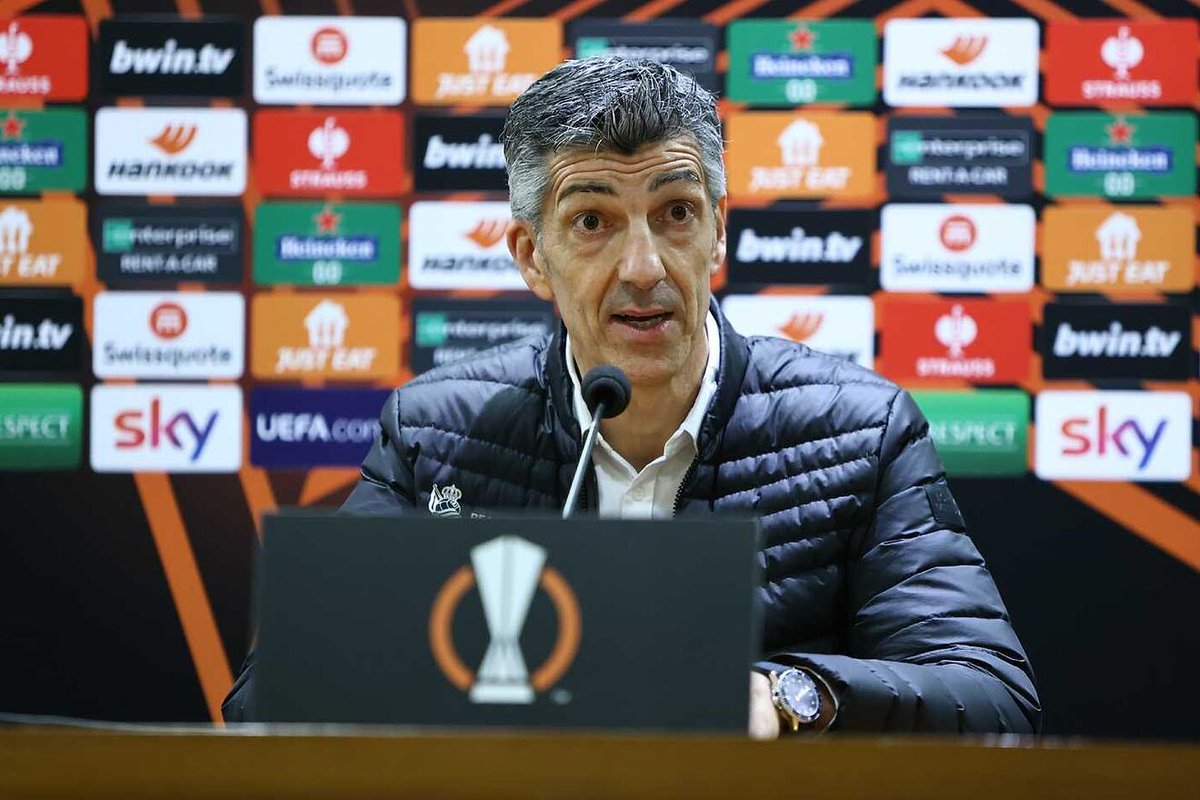 🎙️ Imanol en rueda de prensa: 🗣️“Hoy se ha visto que estos partidos todavía nos vienen grandes. Si regalamos lo que hemos regalado en las dos áreas no vamos a ser capaces de competir contra estos equipos”. ⁉️ ¿Estáis de acuerdo? #RealSociedad