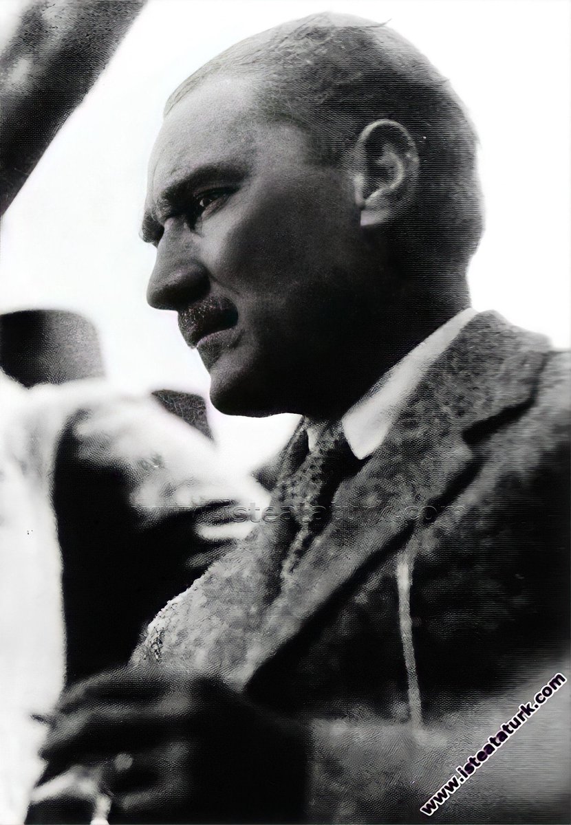 4- Fakirliği fazilet bilmek felsefesi yüzünden bu millete, bu memlekete çok büyük kötülük edilmiştir.

Atatürk - 1923