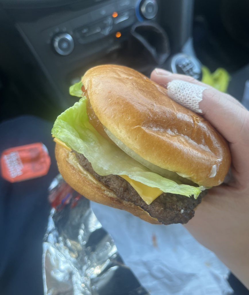 spraytrainer's tweet image. someone stole my phone last week and i just saw these photos on my iCloud