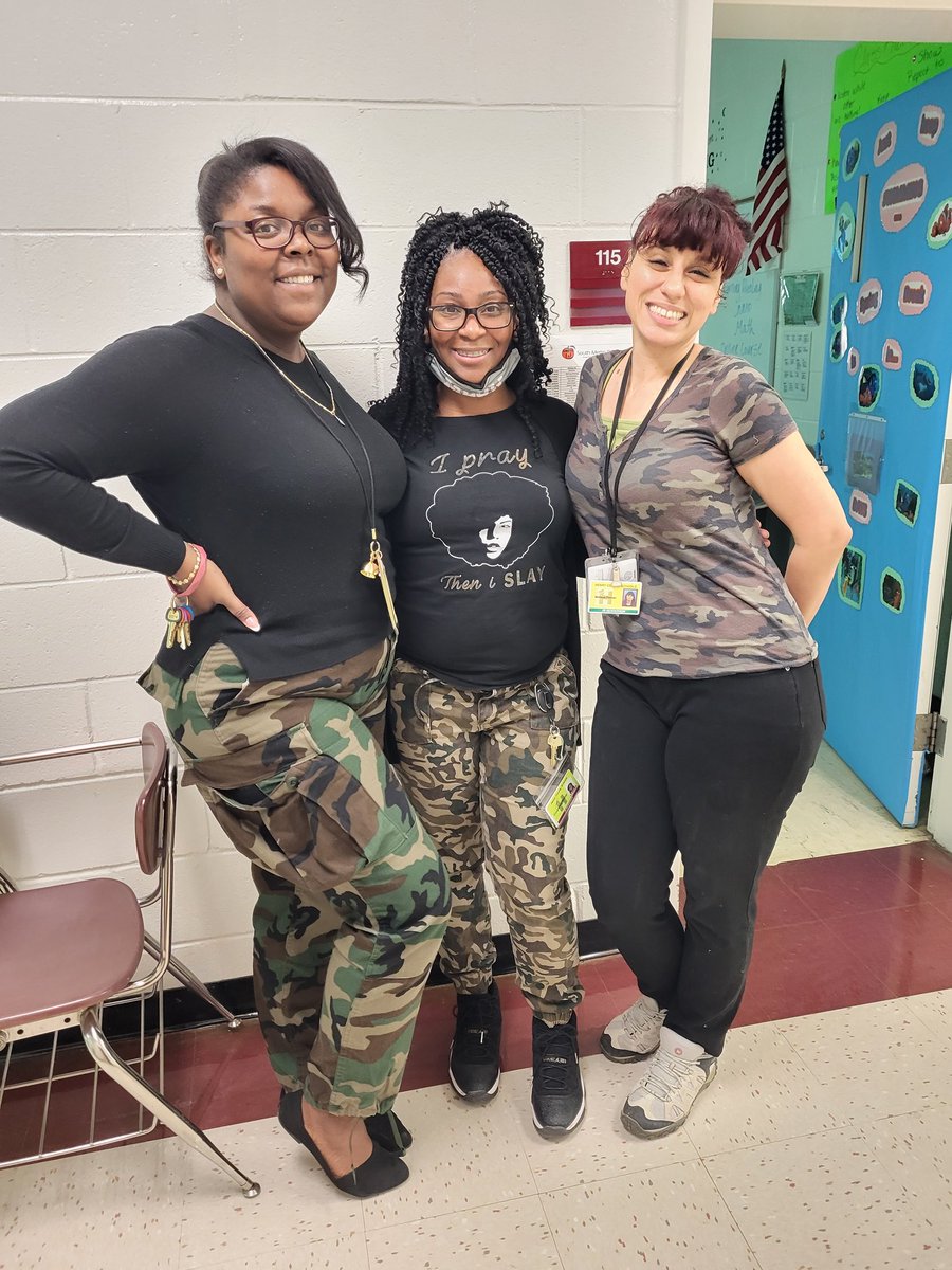 JBHC_HCS's tweet photo. We will not camouflage our gifts! #ESEWEEK_HCS #YouBelongInHenry #ExpectExceptionalHCS @JBHC_HCS @RJSpencer1118 @Shille_E @HenryCountyBOE https://t.co/BwWdTlkExf