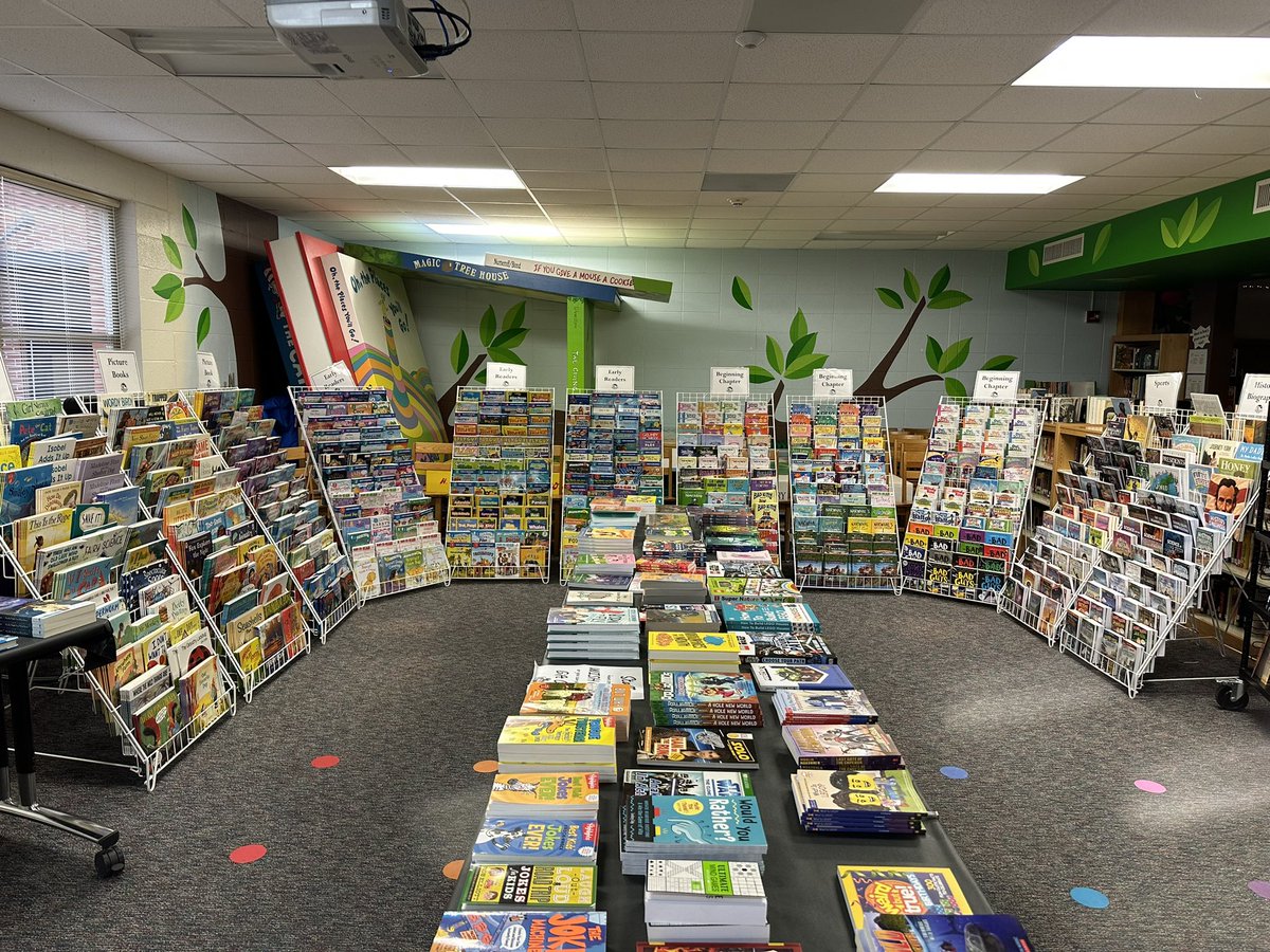 CFESMediaCenter's tweet photo. TOMORROW is the LAST DAY of the Book Fair…final shopping can be done until noon tomorrow. Come get those last minute books! #cfesmediacenter #cfesmustangs https://t.co/fboHSsW2Xd