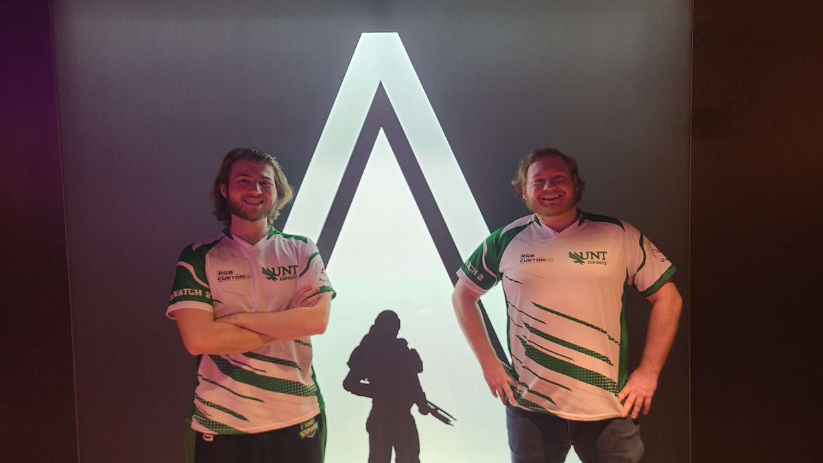 Secured top 4 at the @evagg_us 2v2 tournament with the god himself Masterattack! Moving on to the final bracket and I gotta say the game has been absolutely insane