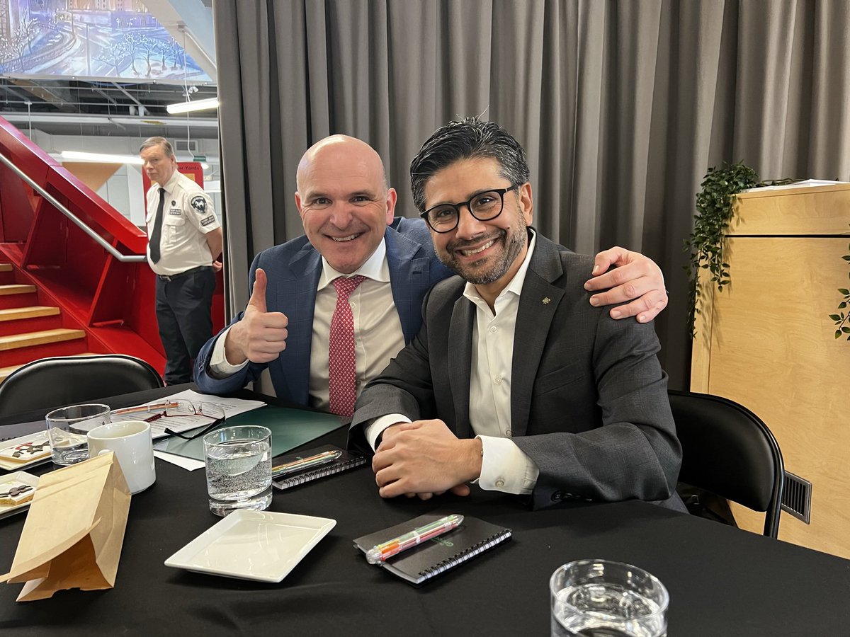 YasirNaqviCDN's tweet photo. Supporting our tourism sector creates good jobs and showcases the beauty of our country to the world.

Earlier this week, I sat in on the #HotelLabourSummit in #OttawaCentre with @R_Boissonnault to discuss ways federal government can help grow tourism across Canada. https://t.co/FAYiXKY1XK