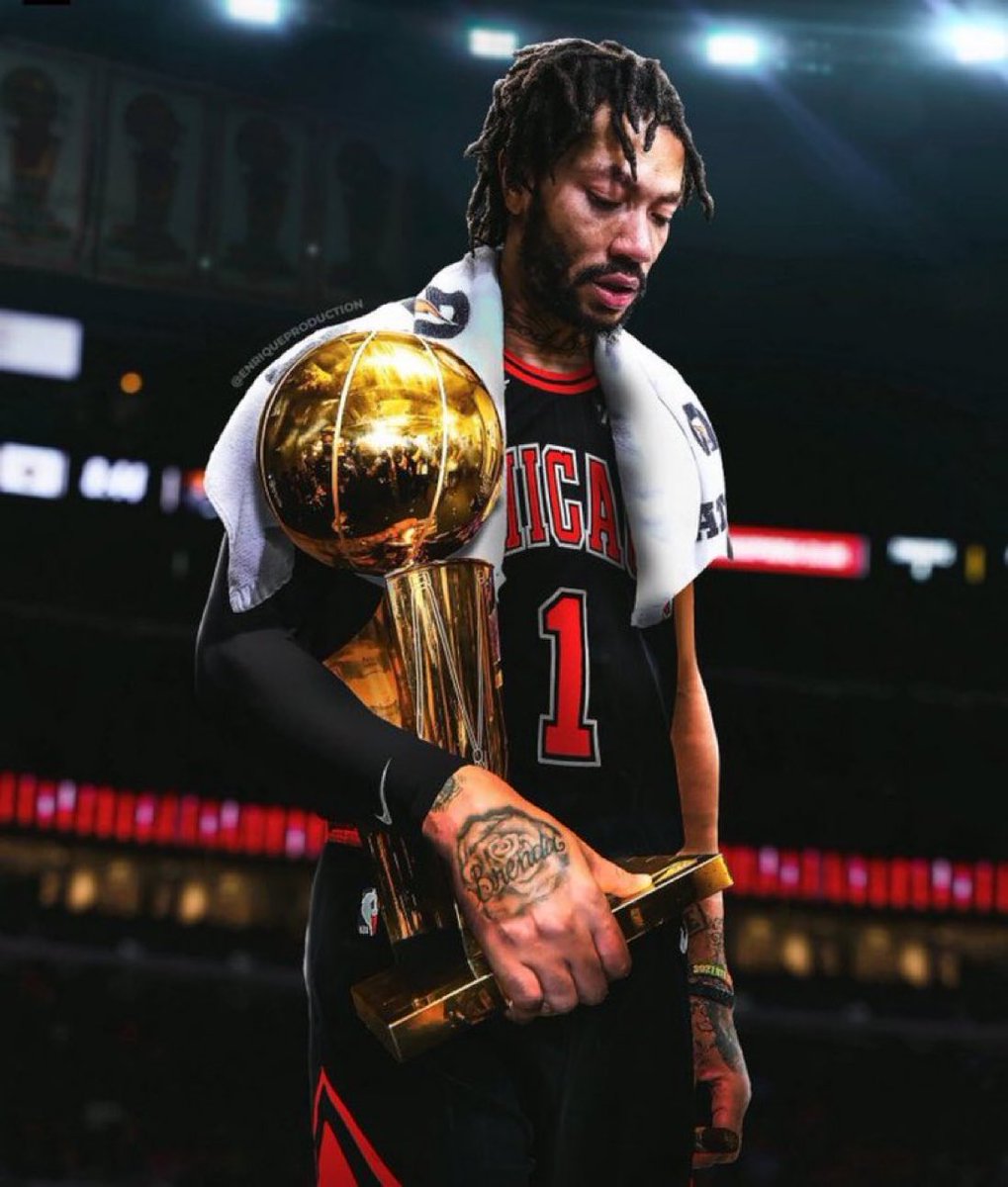 Imagine D-Rose returns to Chicago for the final time for his farewell year and wins a championship.

It’d be enough to make a grown man cry 😭