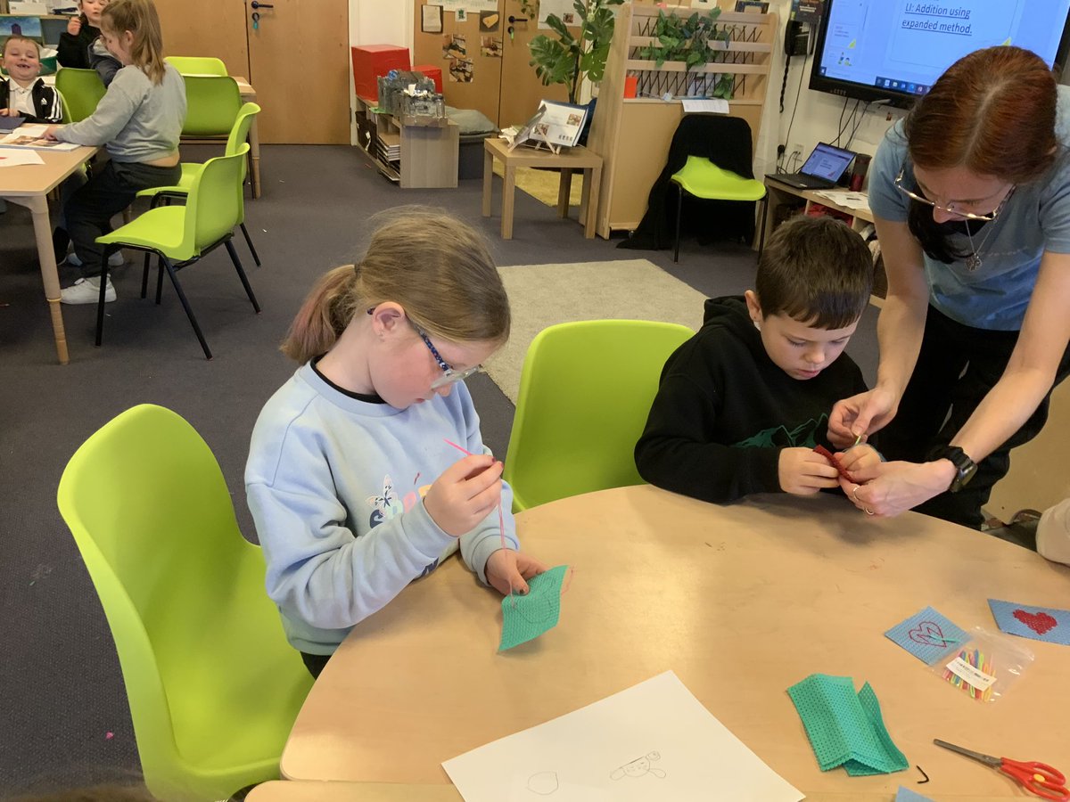spseallan's tweet photo. Practicing our sewing and stitching techniques. Look at the concentration on those faces.  🪡🧵@SofryddPrimary https://t.co/MiHkk4WRVV