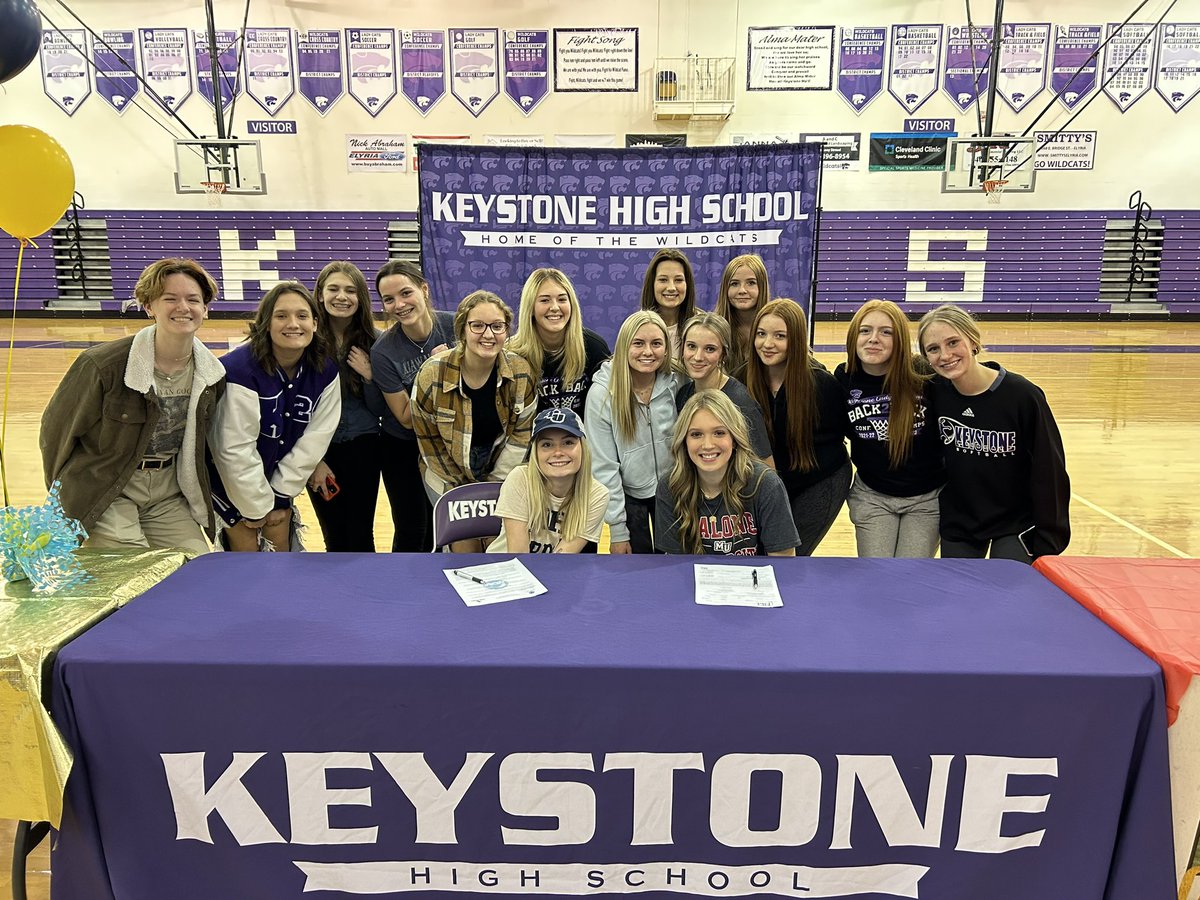 Congratulations to Attalie Updegrove (John Carroll) and Grace Hagerman (Malone) on signing their national letters of intent to play college soccer⚽️