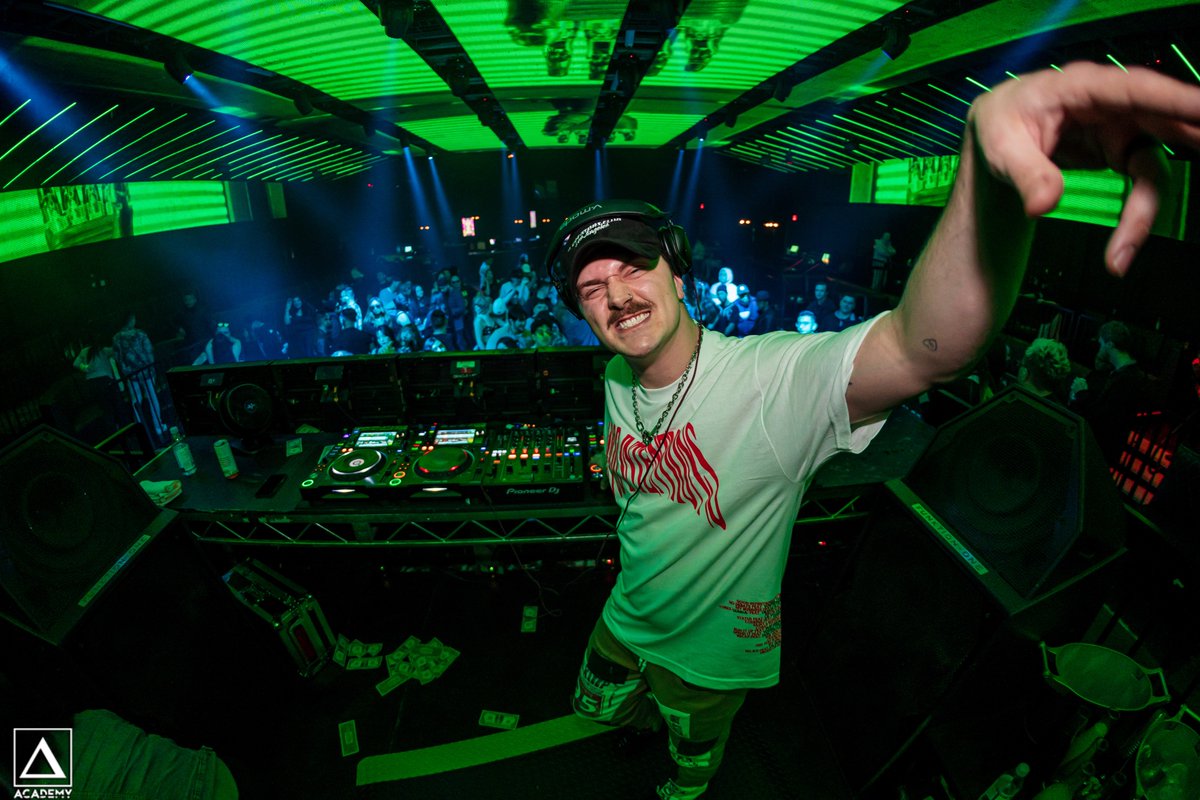 We jacked up the bass with <a href="/Bassjackers/">BASSJACKERS</a> joined by <a href="/DuckaShan/">Ducka Shan</a>, <a href="/HawdHitta/">HAWD HITTA</a> &amp; <a href="/staringcontestt/">Staring Contest</a>! 🙌⚡️ Check out all the madness at Facebook.com/academylosange… 

📸 <a href="/tonysib16/">Tony Sibrian</a>