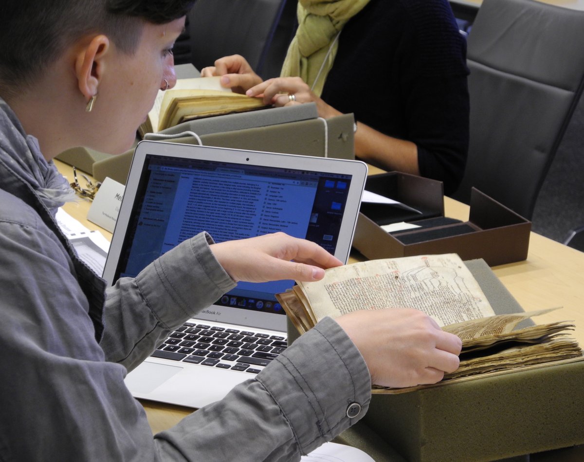 rarebookschool's tweet image. RBS invites you to apply to a new online course, Using Digitized Manuscripts, taught by @leoba (Dot Porter). Apply now at: rarebookschool.org/courses/manusc… #twitterstorians #digitalhumanities #specialcollections